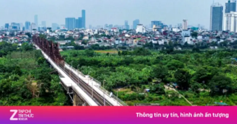 Cầu Long Biên thông xe trở lại sau hai tháng sửa chữa