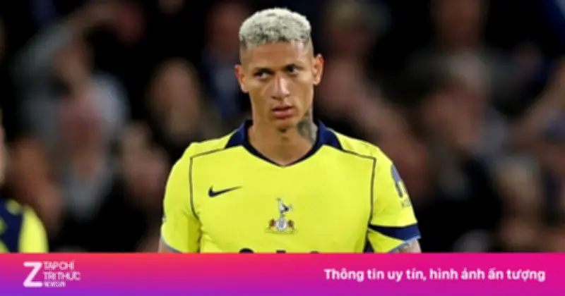 Cuộc đua trụ hạng Premier League nghẹt thở đến vòng cuối