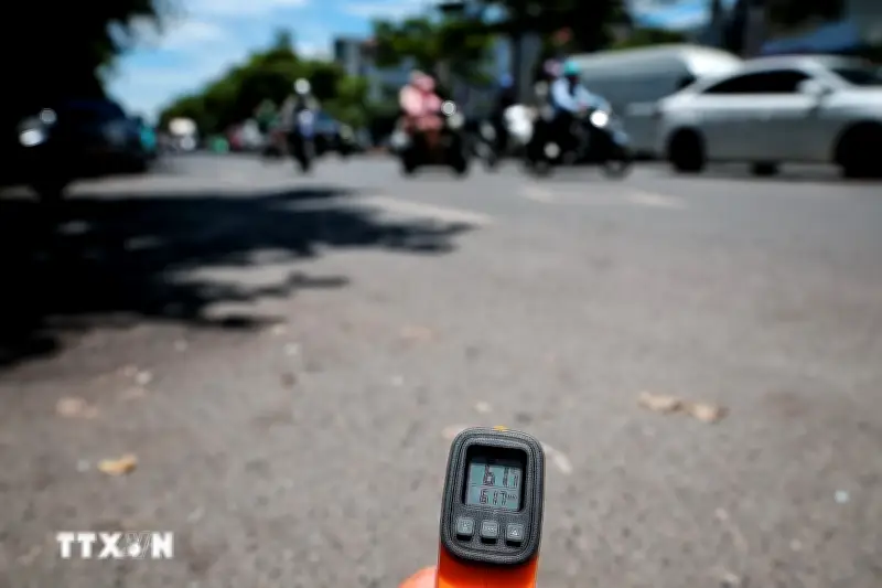 Dự báo ngày mai nhiều nơi ở Bắc Bộ, Trung Bộ nắng nóng trên 40 độ C
