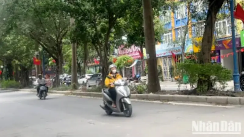 Dự báo thời tiết ngày 2/5: Hà Nội nắng, Nam Bộ nắng nóng, chiều tối mưa dông