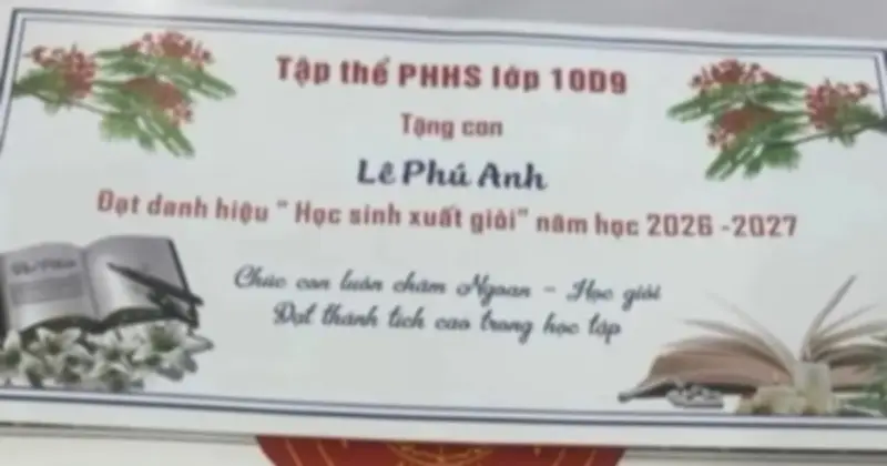 Dở khóc dở cười với giấy khen in sai: 'Học sinh xuất giỏi', 'Hiệu trưởng khen gợi'