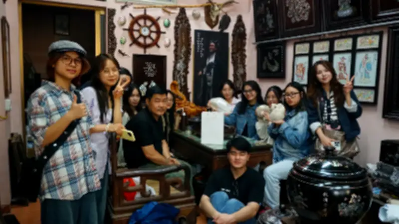 Dự án 'Thủy Sắc Vân Trai' đưa nghệ thuật khảm trai đến gần giới trẻ