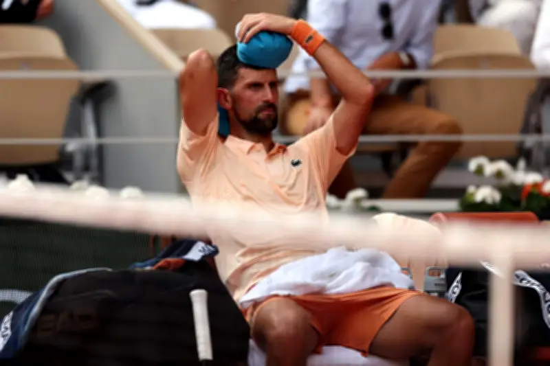 Djokovic phản ứng sau khi bị tay vợt 19 tuổi loại khỏi Roland Garros