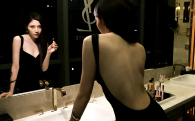 Em gái Trấn Thành giảm 12kg, cao 1m68, vóc dáng sexy gây sốt