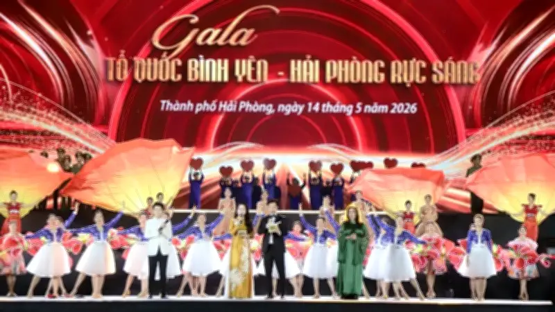 Gala 'Tổ quốc bình yên - Hải Phòng rực sáng' tôn vinh truyền thống anh hùng