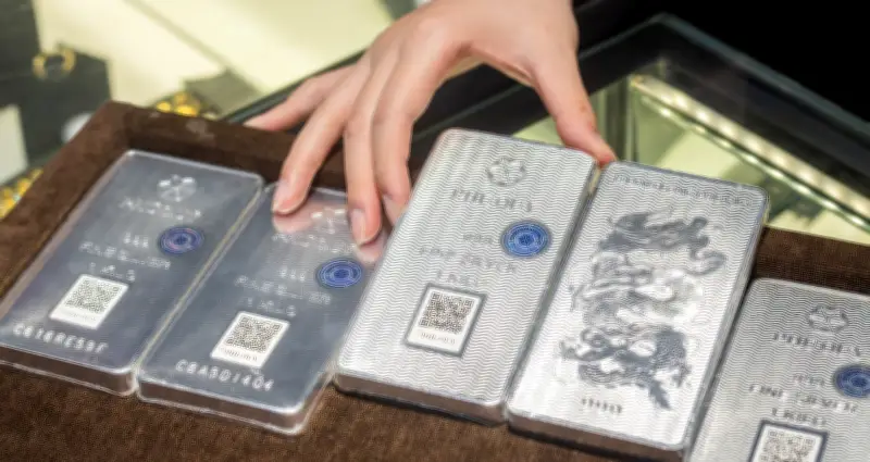 Giá bạc hôm nay 29/5/2026: Giảm mạnh, trong nước và thế giới đồng loạt lao dốc