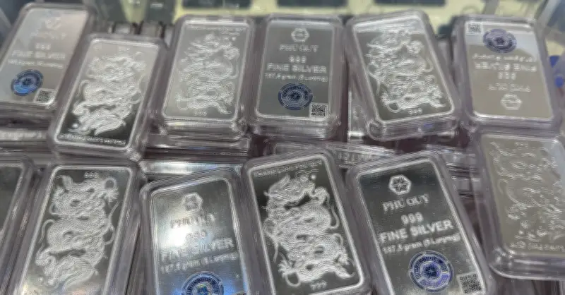Giá bạc trong nước hôm nay 4/5/2026: Tiến sát ngưỡng 79 triệu đồng/kg