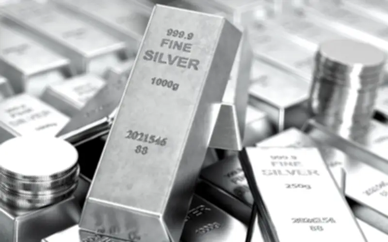 Giá bạc trong nước tăng trở lại, thế giới giảm mạnh