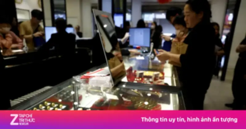 Giá vàng 'rơi' từ đỉnh cao xuống vực sâu: Bài học cho nhà đầu tư