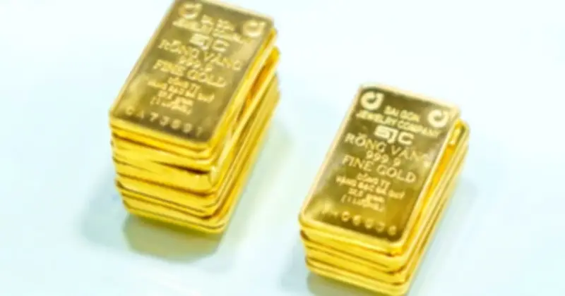 Giá vàng SJC và vàng nhẫn tiếp tục giảm sâu, nhà đầu tư lỗ nặng