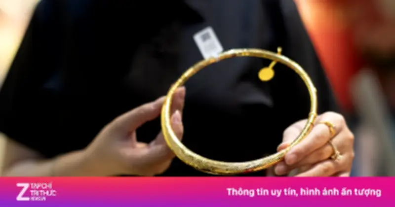 Giá vàng sáng 19/5: Vàng miếng tăng nhẹ, vàng nhẫn giảm, vẫn dưới 164 triệu