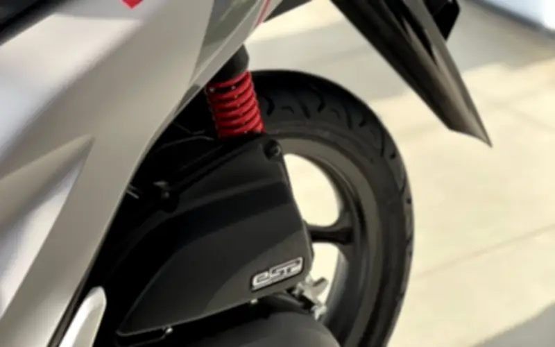 Giá xe Honda Vision tại đại lý giảm mạnh, thấp kỷ lục, cạnh tranh với xe điện giá rẻ