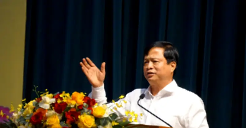 Gia Lai: Nơi 2-3 người làm kế toán, địa chính, nơi khác không có ai