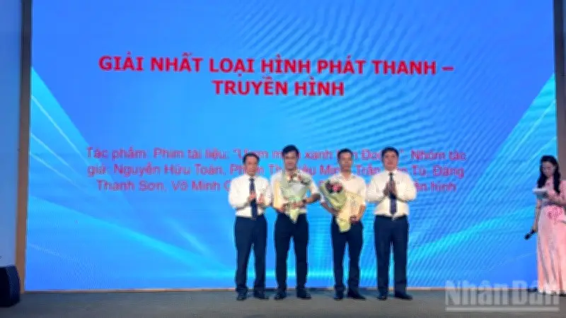 Giải báo chí khu vực đầu tiên sau hợp nhất: Tôn vinh tác phẩm xuất sắc