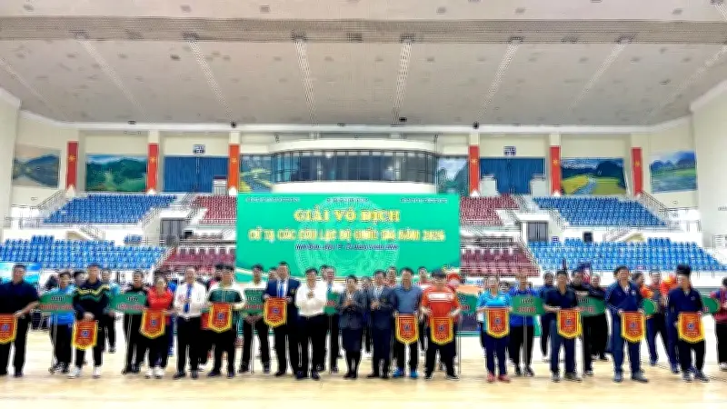 Giải vô địch cử tạ câu lạc bộ quốc gia 2026 khai mạc tại Ninh Bình