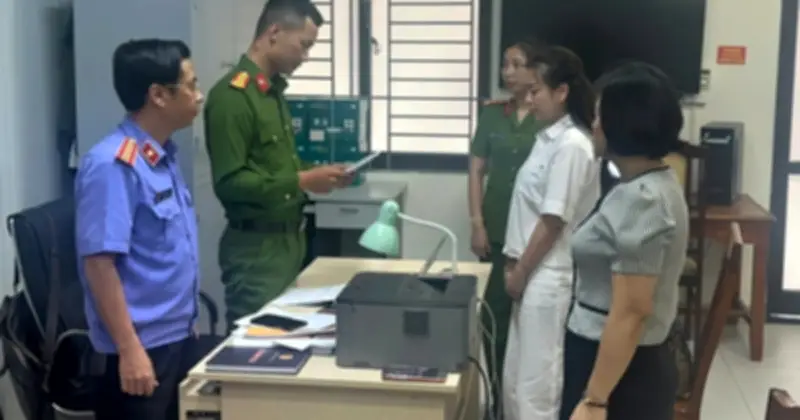 Giám đốc hãng xe Vân Anh bị khởi tố vì trốn thuế hơn 34,6 tỉ đồng