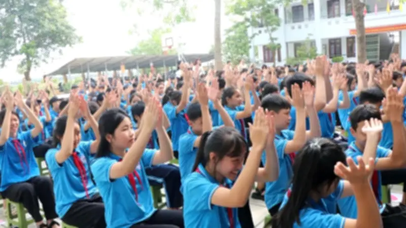 Gần 1.000 học sinh Bắc Ninh tham gia chương trình 'Biết ơn để hạnh phúc'