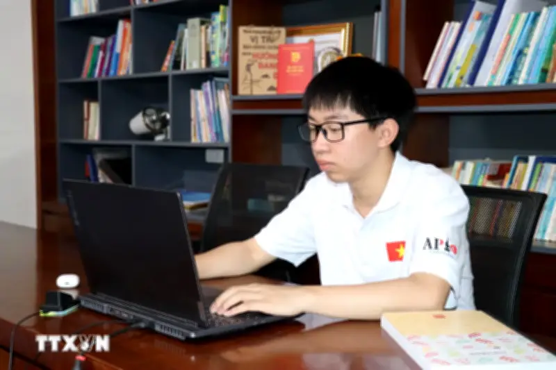 Gặp gỡ chủ nhân huy chương bạc Olympic Tin học châu Á - Thái Bình Dương