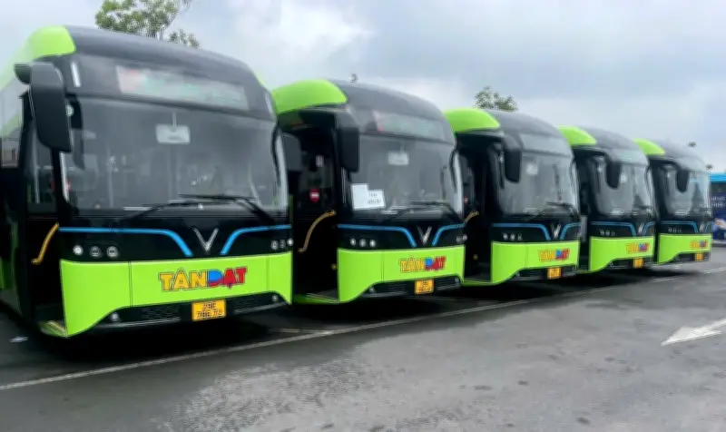 Hà Nội đưa thêm loạt xe buýt điện mới vào khai thác