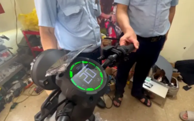 Hà Nội: Cửa hàng Tuấn Linh kinh doanh sản phẩm trà hình xe đạp điện, người tiêu dùng hết sức cẩn trọng