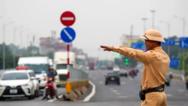 Hà Nội: Chủ động từ sớm, quyết liệt bảo đảm an toàn giao thông dịp lễ