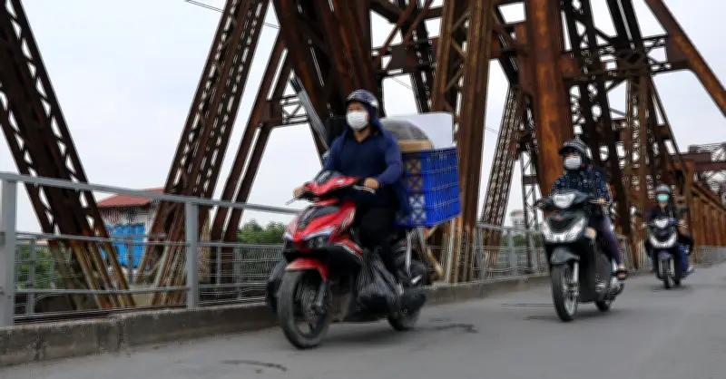 Hà Nội chốt thời gian phương tiện được lưu thông trở lại trên cầu Long Biên