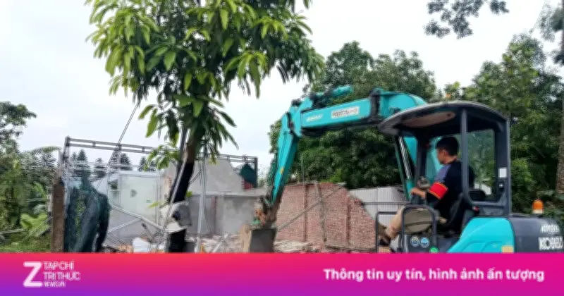Hà Nội cưỡng chế hàng chục công trình vi phạm đất đai, trật tự xây dựng