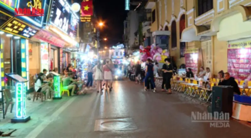 Hà Nội dự kiến cho thuê vỉa hè 45.000 đồng/m2/tháng để kinh doanh