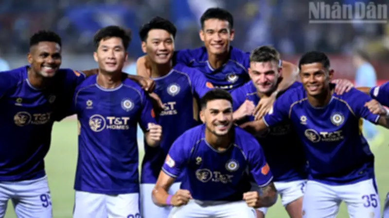 Hà Nội FC thắng kịch tính Nam Định 2-1 trên sân nhà