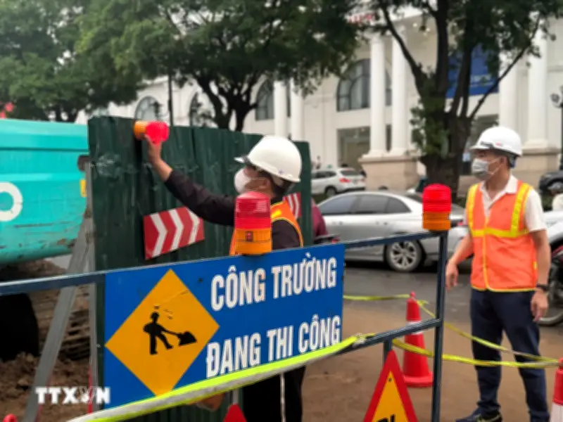 Hà Nội điều chỉnh giao thông phục vụ thi công dự án chống ngập