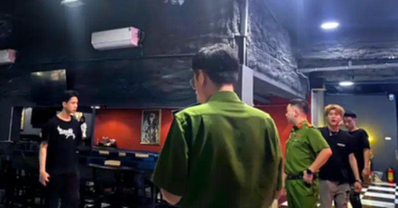 Hà Nội kiểm tra đột xuất loạt quán karaoke có dấu hiệu hoạt động biến tướng