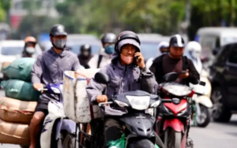 Hà Nội nắng nóng gay gắt 39-40 độ C, kéo dài đến 27/5
