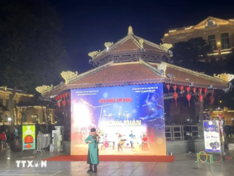 Hà Nội: Sôi động không gian nghệ thuật cộng đồng bên Hồ Hoàn Kiếm
