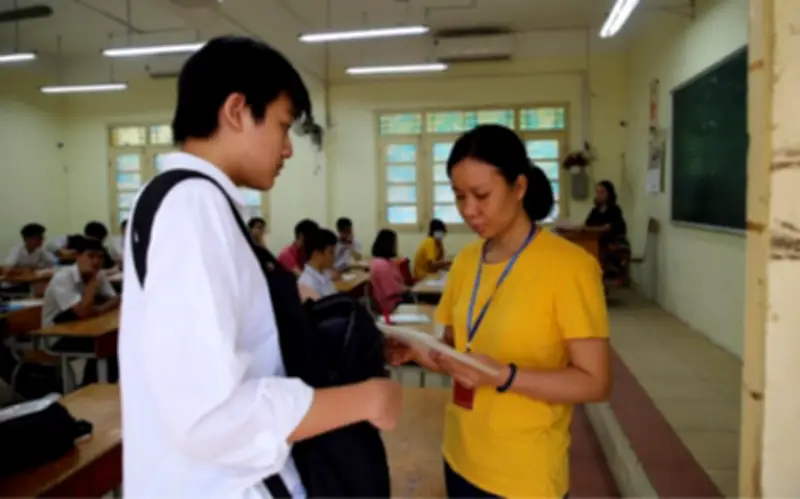 Hà Nội thông qua mức chi cho giáo viên chấm thi, cao nhất 1,23 triệu đồng/ngày