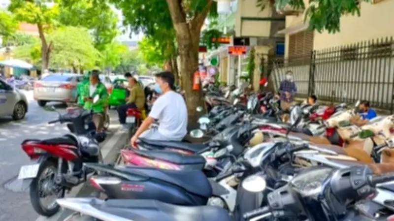 Hà Nội tạm thời sử dụng lòng đường hè phố cho trông giữ ô tô, xe đạp, xe máy từ 21/5/2026