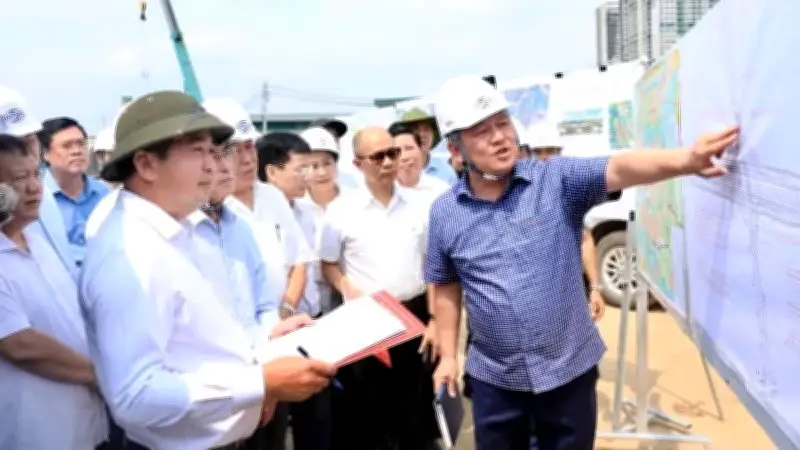 Hà Nội đẩy nhanh giải phóng mặt bằng các dự án trọng điểm trong dịp lễ