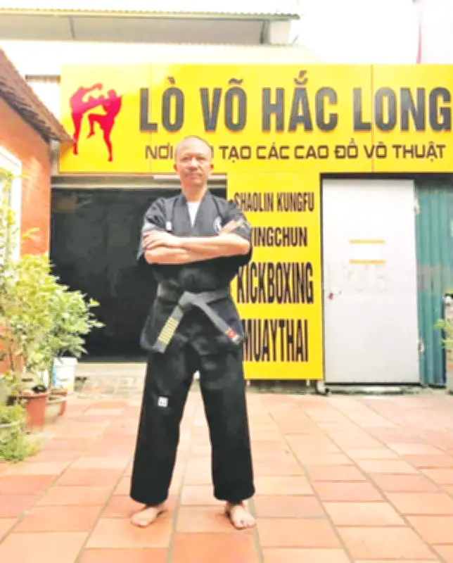Họa sĩ, võ sư Hắc Long: Lấy trà nuôi võ, lấy tranh nuôi tâm