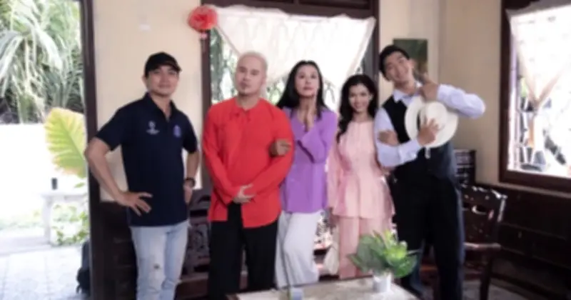 Hai MV mới của Tống Thanh Hùng: 'Váy trắng' và 'Thương lấy thương để' đối lập màu sắc