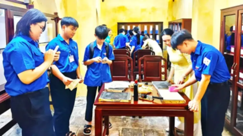 Học bằng công nghệ tại di tích Lầu Tàng Thơ: Hướng tiếp cận di sản mới