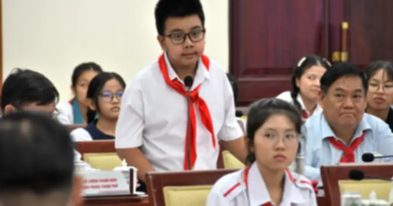 Học sinh mong được trải nghiệm thực tế, có người tâm sự