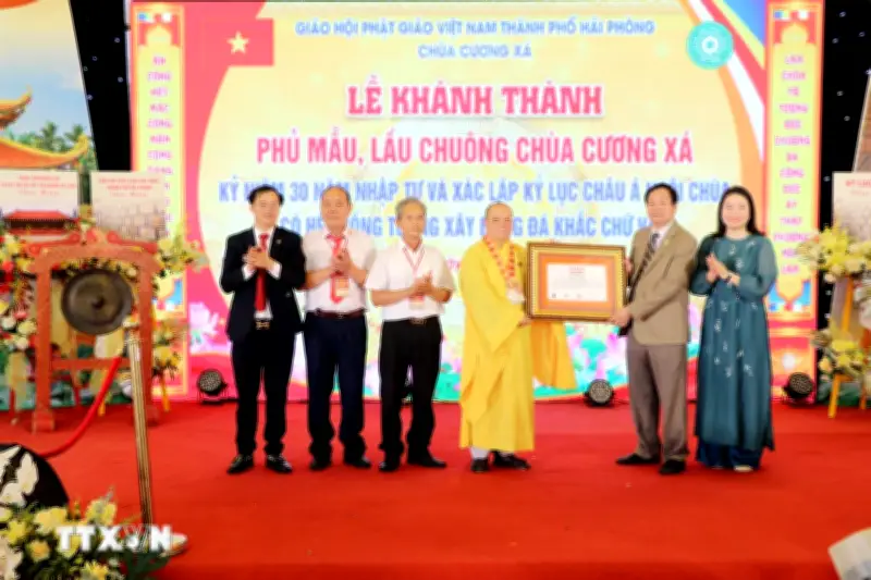 Hải Phòng: Chùa Cương Xá xác lập kỷ lục châu Á về tượng đá khắc chữ Vạn