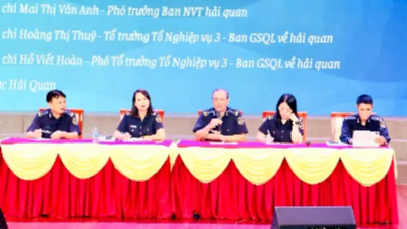 Hải quan khu vực V đối thoại, hỗ trợ doanh nghiệp xuất nhập khẩu năm 2026