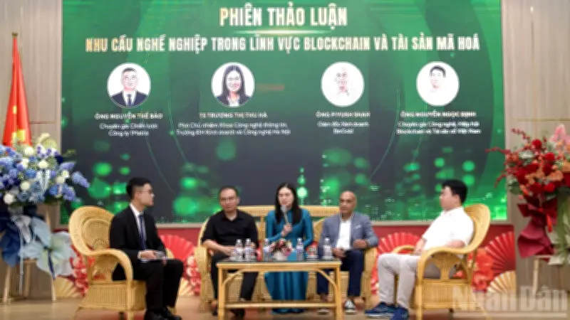 Hội thảo công nghệ Blockchain và quản lý phi tập trung tại Hà Nội