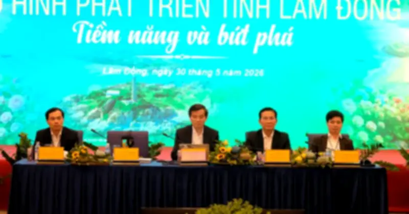 Hội thảo khoa học về mô hình phát triển tỉnh Lâm Đồng: Tiềm năng và bứt phá