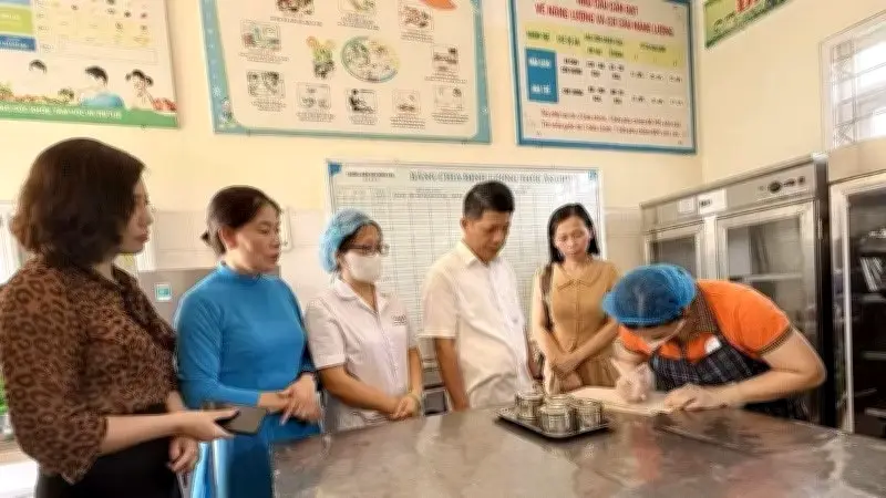 Hơn 22 tỷ đồng phạt vi phạm an toàn thực phẩm trong Tháng hành động