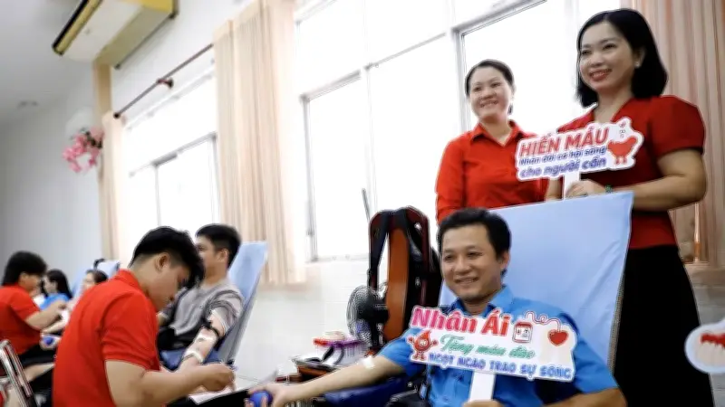 Hơn 500 cán bộ, đoàn viên tham gia hiến máu tình nguyện tại Cần Thơ