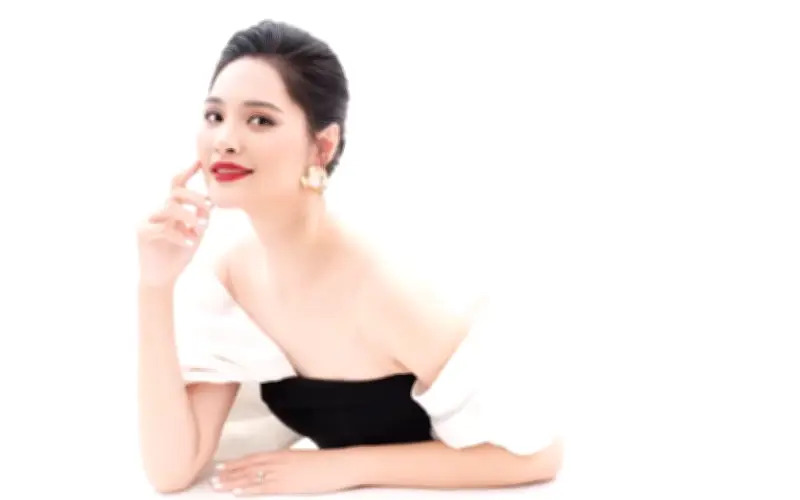 Hương Giang: Vẻ đẹp trường tồn từ Hoa hậu Việt Nam đến Hoa hậu châu Á