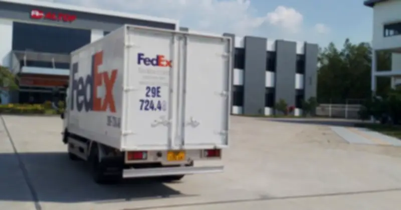 Hàng hóa FedEx vẫn ách tắc, doanh nghiệp thiệt hại nặng