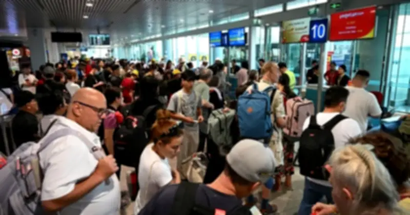 Hàng không Việt Nam vận chuyển gần 1,7 triệu khách trong dịp lễ