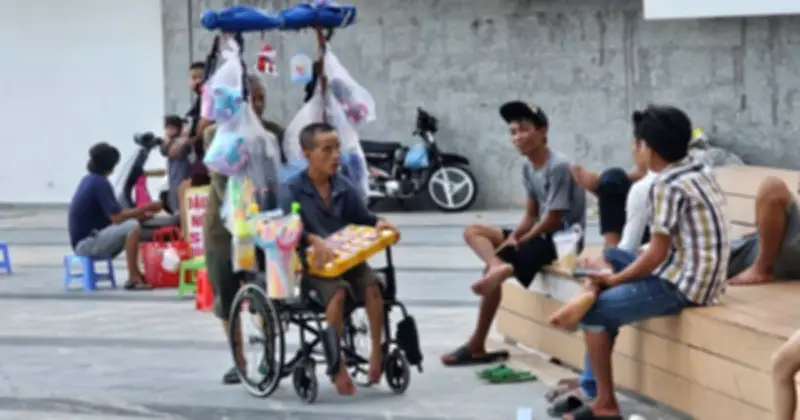 Hàng rong tái diễn ở công viên nghìn tỉ tại Vũng Tàu